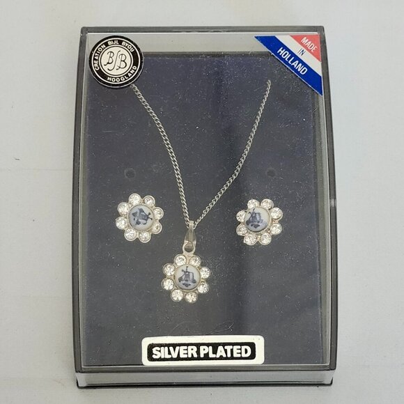 DAINTY BLUE DELFT Holland Porcelain Earrings and Necklace Set BNIP - Picture 1 of 5